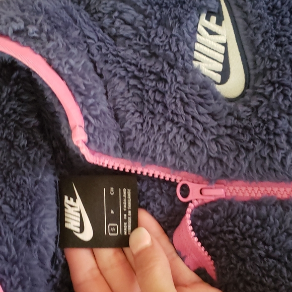 Nike pullover - Picture 2 of 3